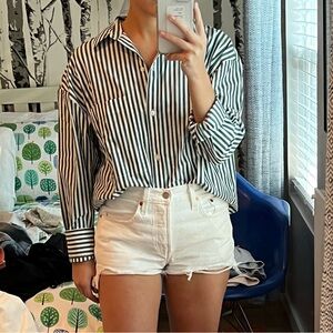 CLEANOUT SALE LAST DAY⭐️A&F Button Up